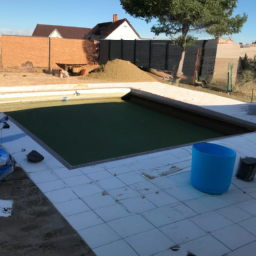 Piscines avec margelles en bois exotique Macouria